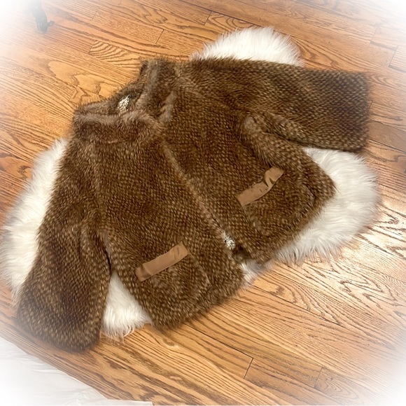 💕Beautiful Brown Burning Torch Faux Fur Coat💕 - Picture 7 of 7